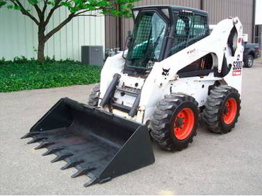 Міні-навантажувач BOBCAT
