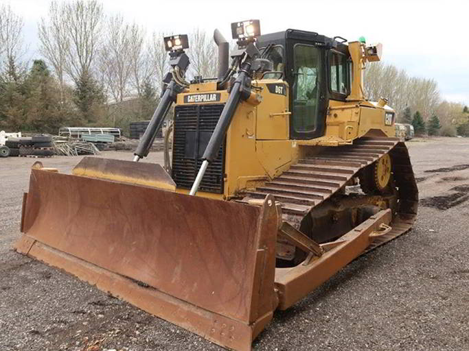 Бульдозер CAT D6T Бульдозер CAT D6T