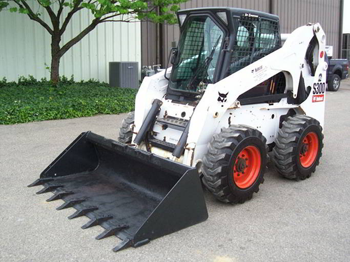 Міні-навантажувач BOBCAT