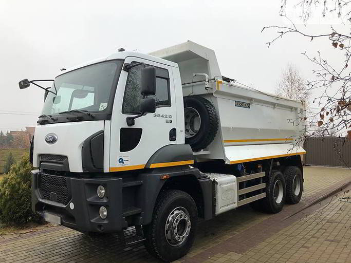 Самоскид FORD